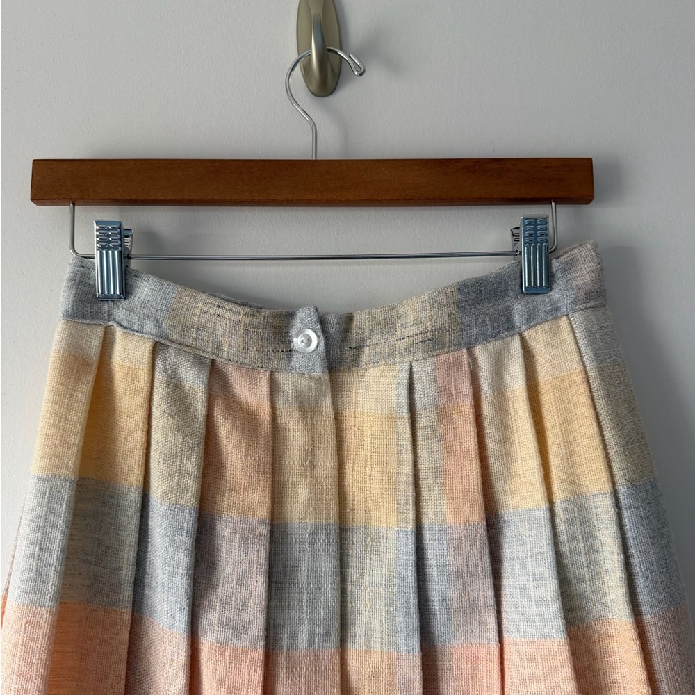 Pastel Pleated Skirt Vintage - Picture 5 of 10